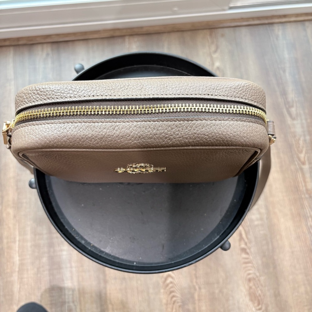 COACH Authentic Taupe Brown Pebbled Leather Crossbody Bag with Gold Hardware - Picture 6 of 16